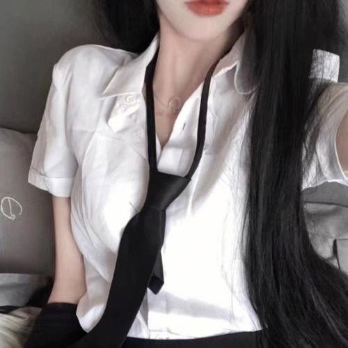 玉女闹军营